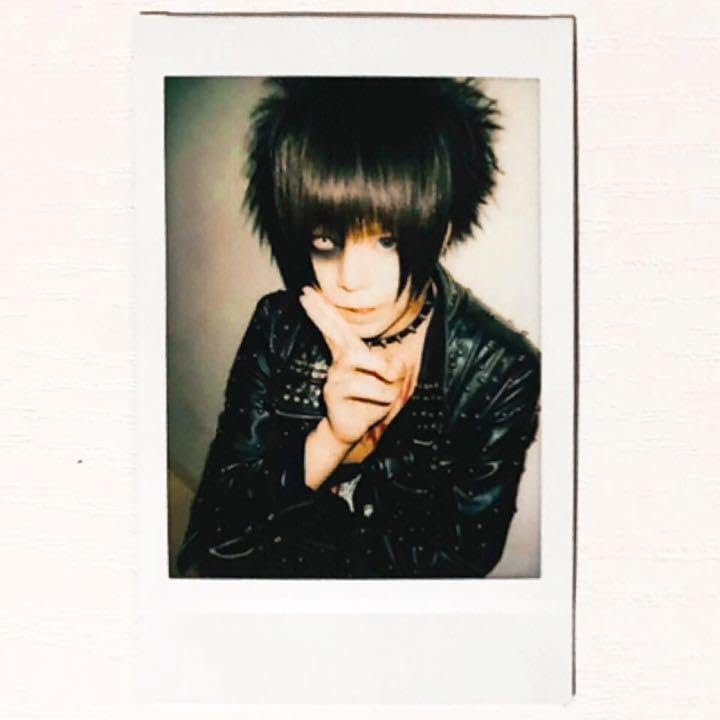 Amazon.co.jp: V系☆R指定 マモ チェキ : おもちゃ