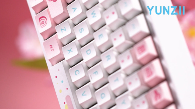 Amazon | YUNZII レインボー84 84キー RGB ホットスワップ可能 有線