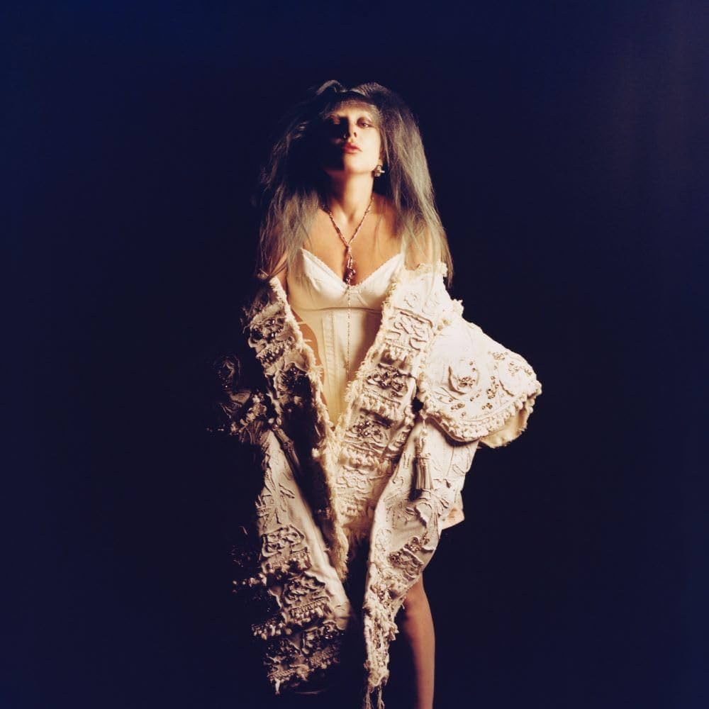 Lady Gaga - Mayhem - Japan Deluxe Edition - Amazon.com Music