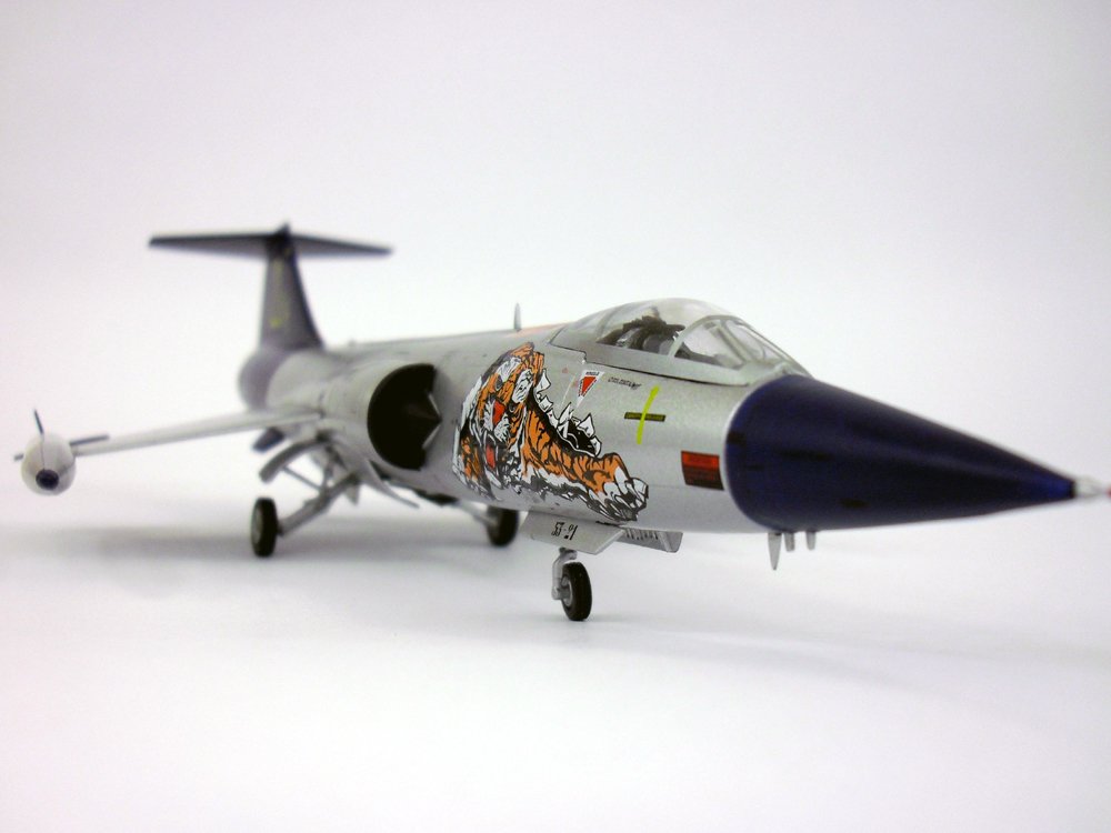 Amazon.com: Witty Wings Lockheed F-104 Starfighter Italian AF