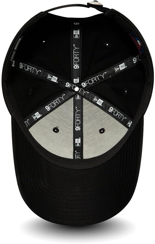 New Era Men's New York Yankees Black/White : Amazon.ca: Sports