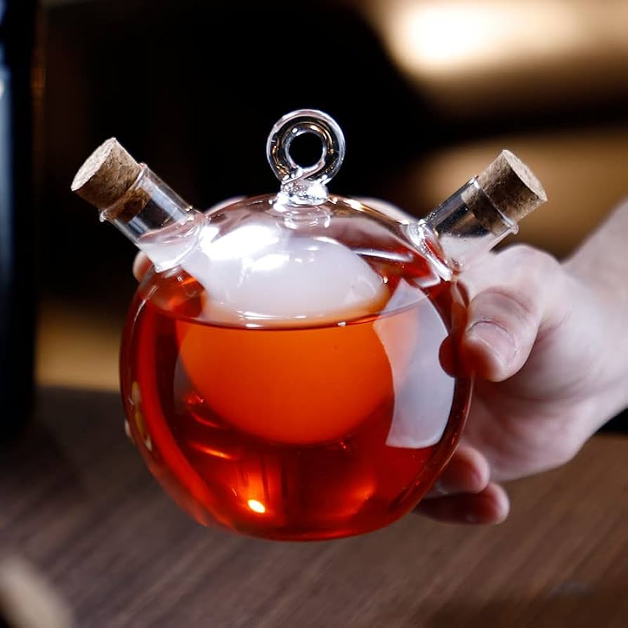 Amazon｜カクテルグラス 2種類のドリンクを同時に楽しめる ガラス