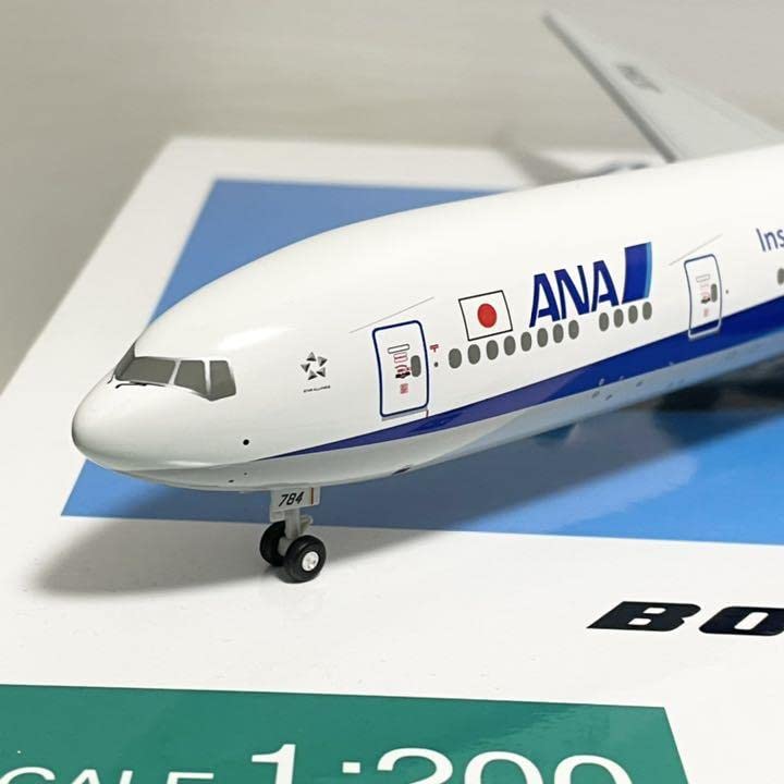 Amazon.co.jp: 全日空商事 1/200 B777-300ER ANA 全日空 JA784A : おもちゃ
