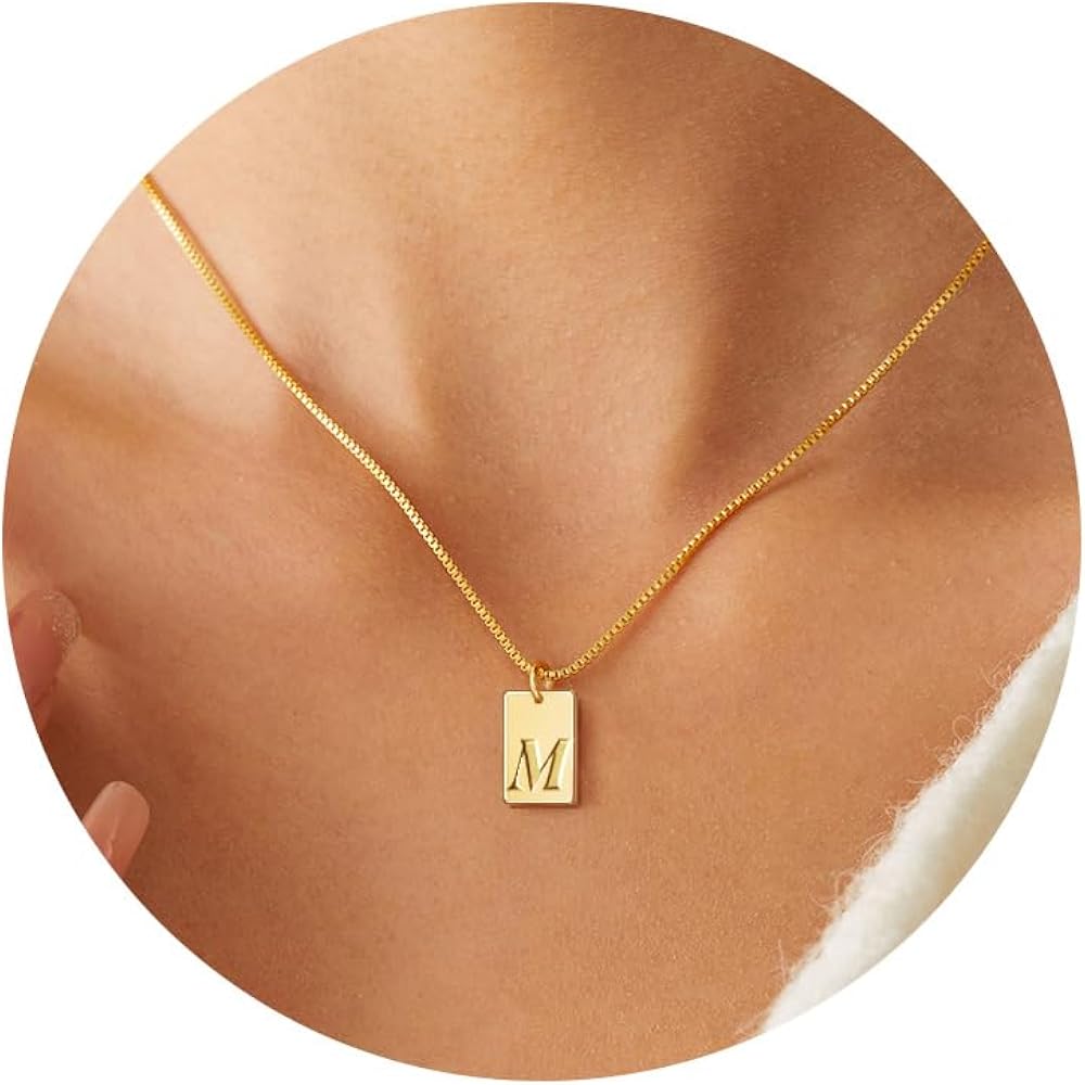Amazon | GIFT4U 女性用イニシャルネックレス - 18Kゴールドメッキ