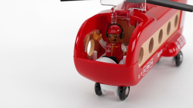 Amazon.co.jp: BRIO (ブリオ) カーゴヘリコプター 33886 対象年齢 3歳