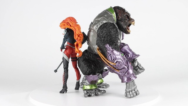 Amazon.com: McFarlane Toys - Spawn She-Spawn & Cygor Action Figure