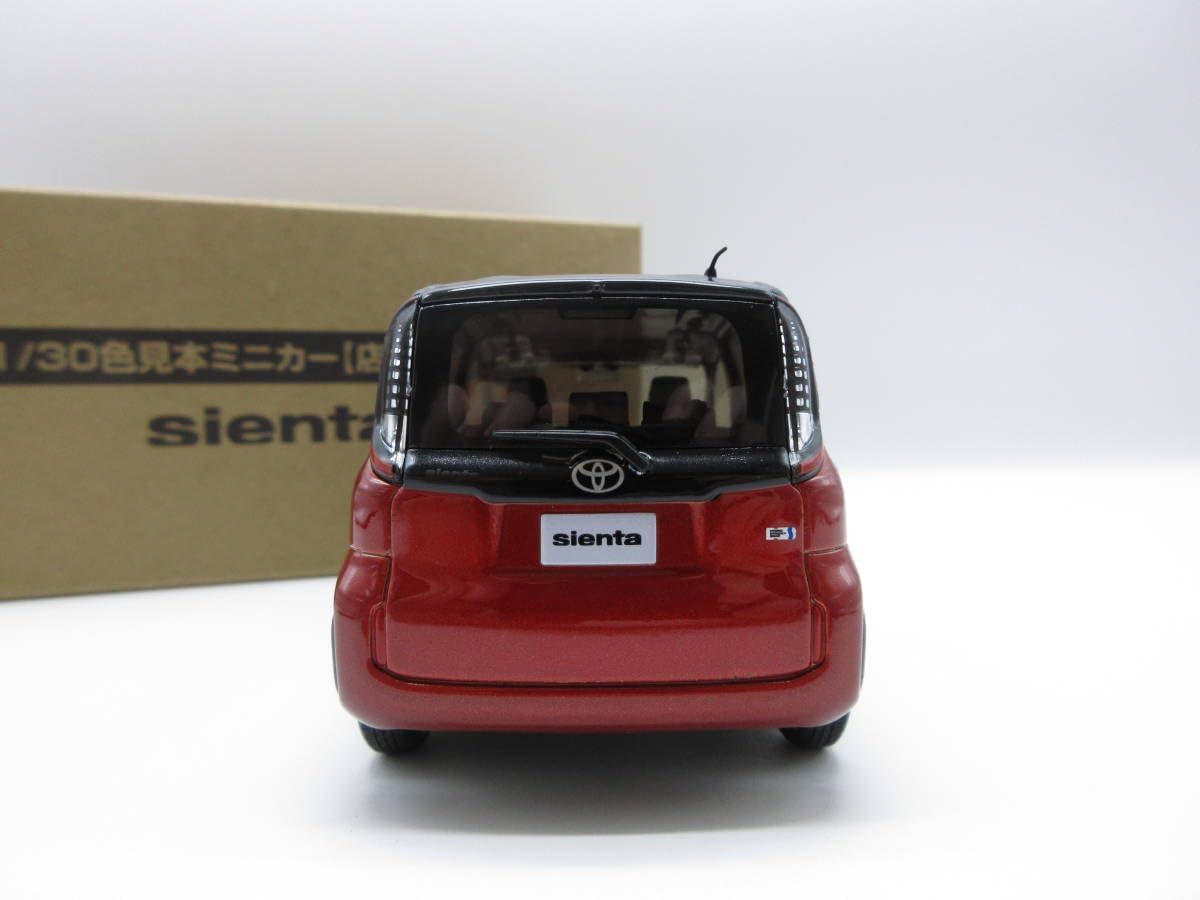 Amazon | 1/30 ミニカー 新型シエンタ 2022 非売品 カラーサンプル