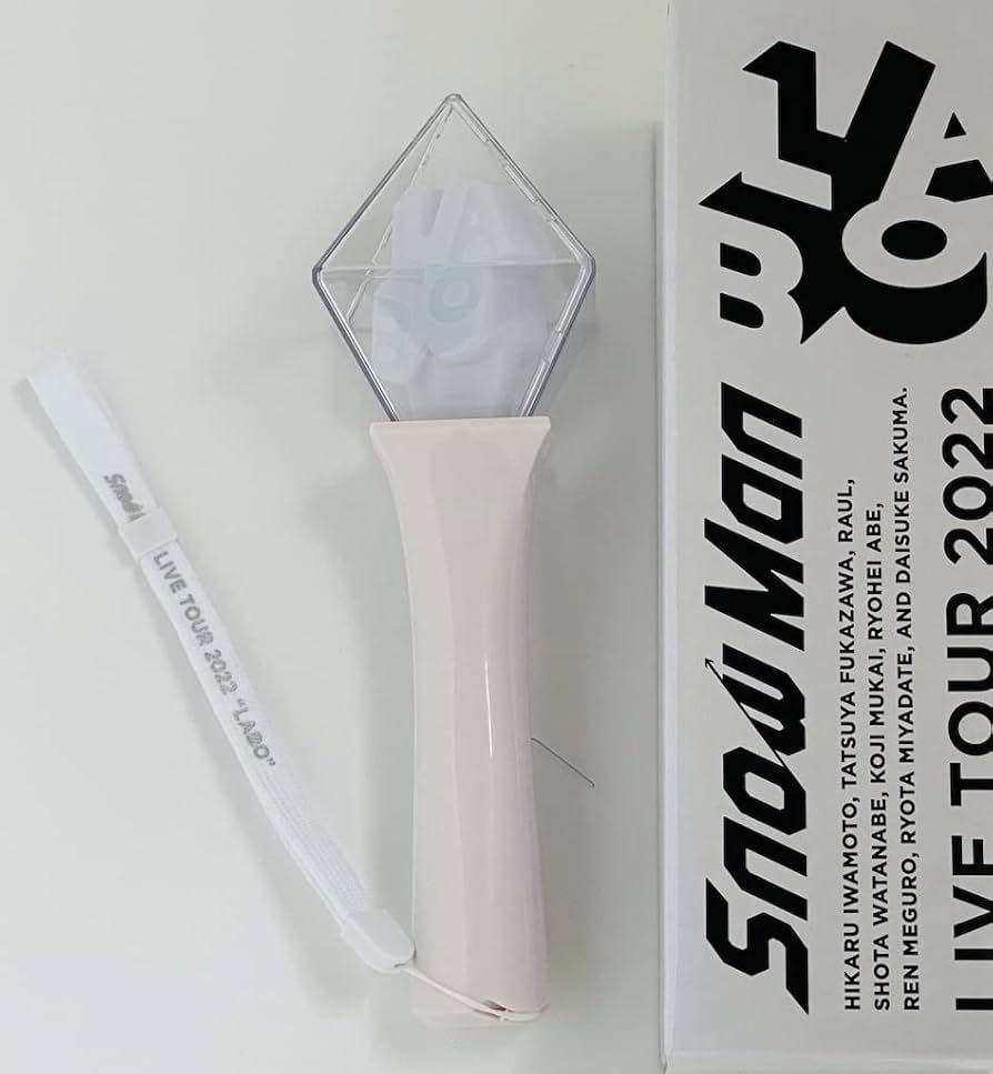 Amazon.co.jp: Snow Man 【 オリジナルペンライト 】 LIVE TOUR 2022