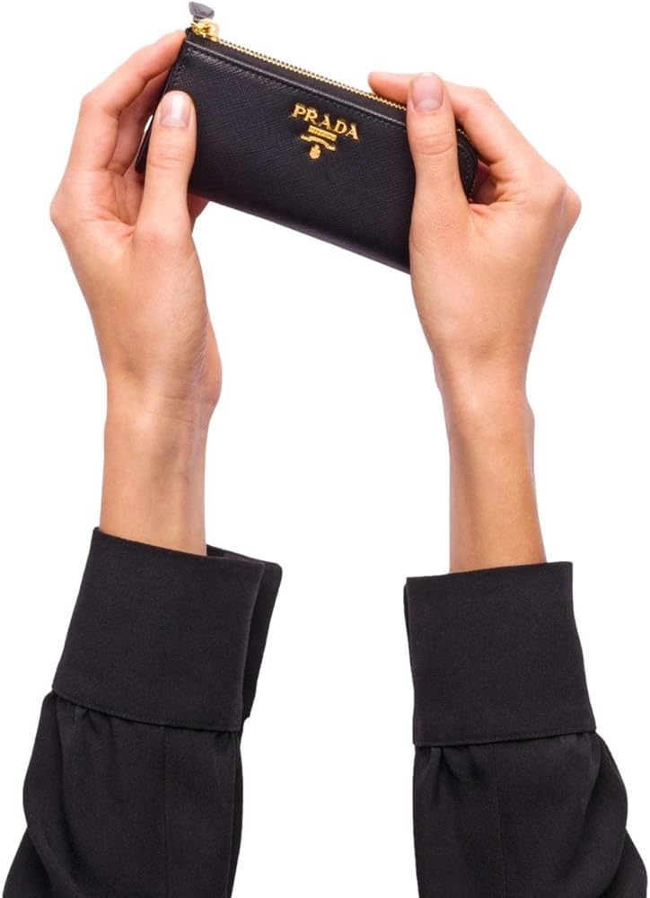 Amazon.com: Prada Portachiavi Ganci Nero Black Vitello Move