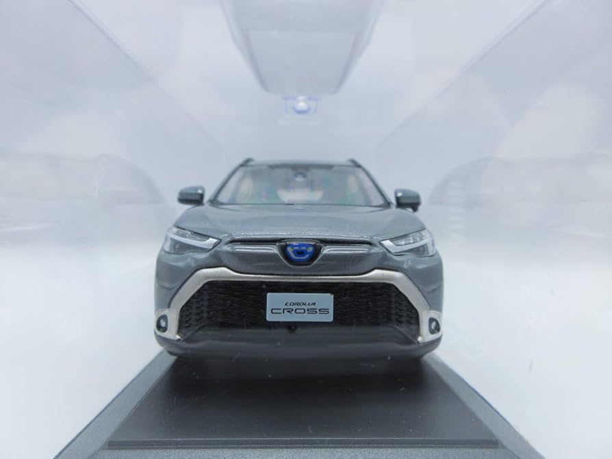 Amazon | 1/30 ミニカー 新型カローラクロス カラーサンプル 非売品