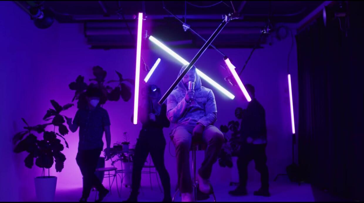 Amazon.com : Aputure Amaran T2C RGBWW LED Tube Light 2500K to