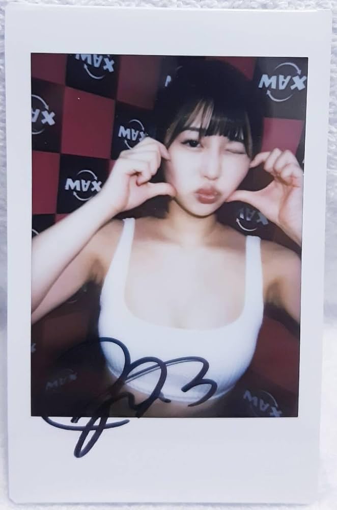 Amazon.co.jp: 超絶可愛い唯井まひろ 直筆サイン入りチェキイベント店