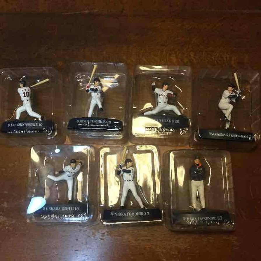 Amazon.co.jp: フィギュア 巨人 野球 プロ野球ミニフィギュア