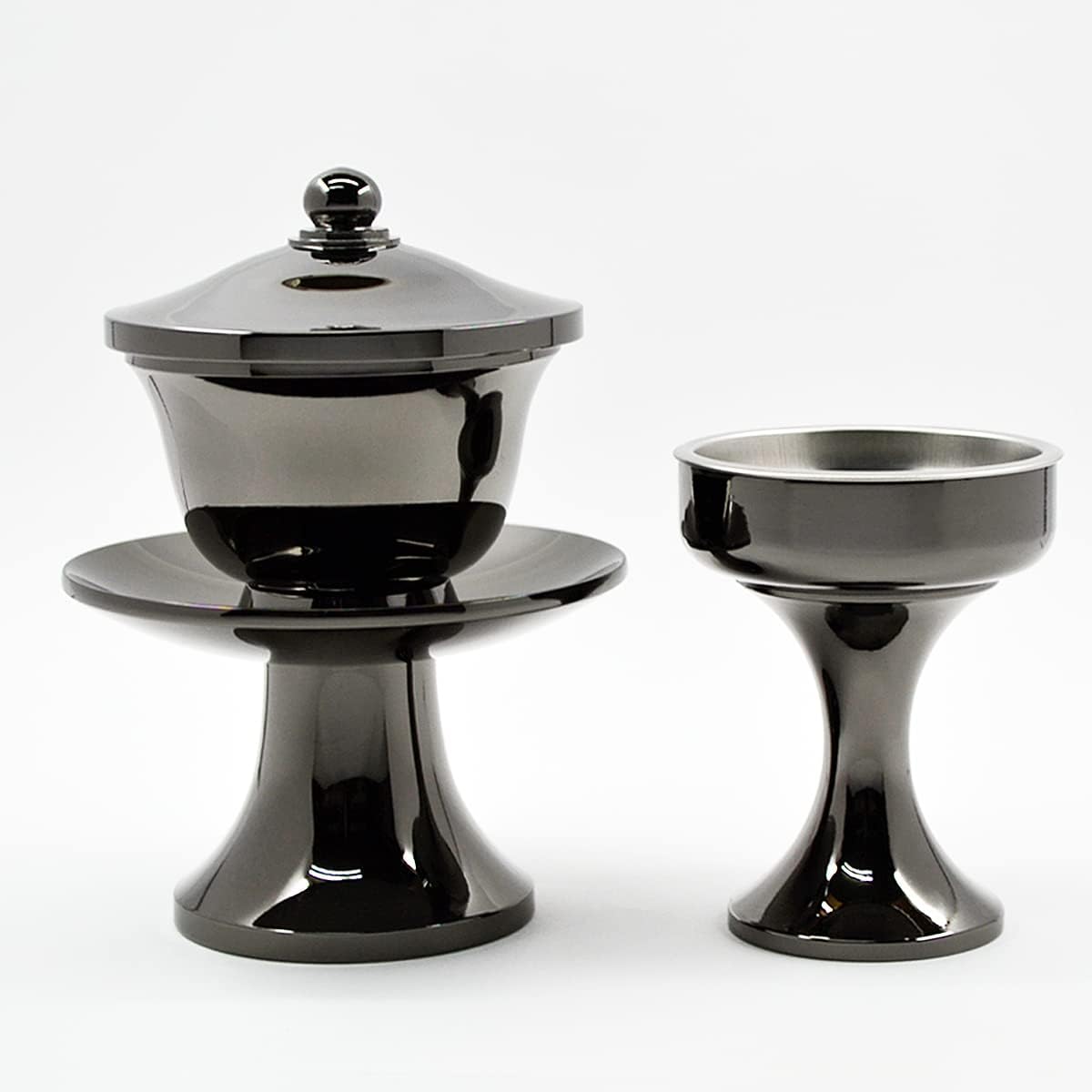 古美術品◼️蔵から出て来た、真っ黒な美しい流線形の大きな壺、壷