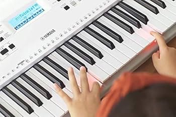 Amazon | YAMAHA ヤマハ/EZ-300 ポータブルキーボード 光る鍵盤 | 鍵盤