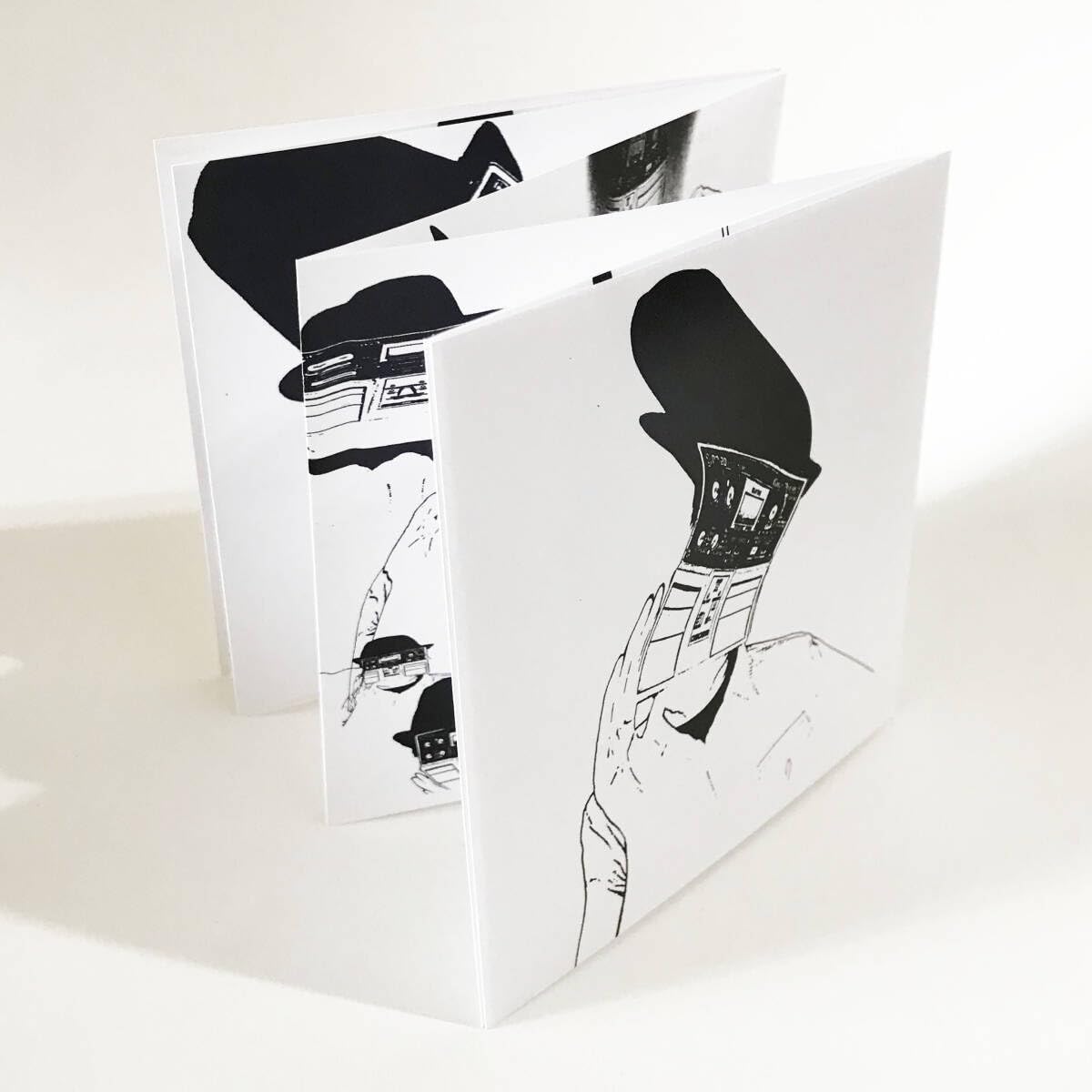 Amazon.co.jp: 【！】ZAZEN BOYS「らんど」紙ジャケット仕様CD 向井