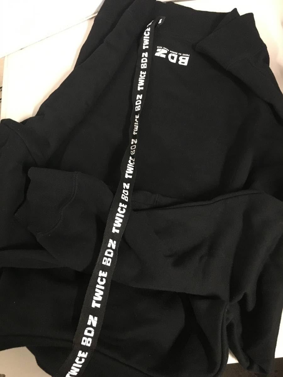 Amazon.co.jp: ○TWICE パーカー ブラック Mサイズ 1st ARENA TOUR