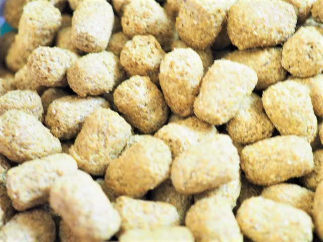 Amazon | 【マズリ社】トータスダイエット 5M21 3000g リクガメ フード