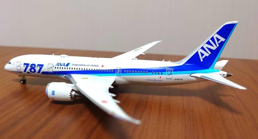 Amazon.co.jp: ANA B787-8 JA817A 1/400 飛行機模型 : おもちゃ