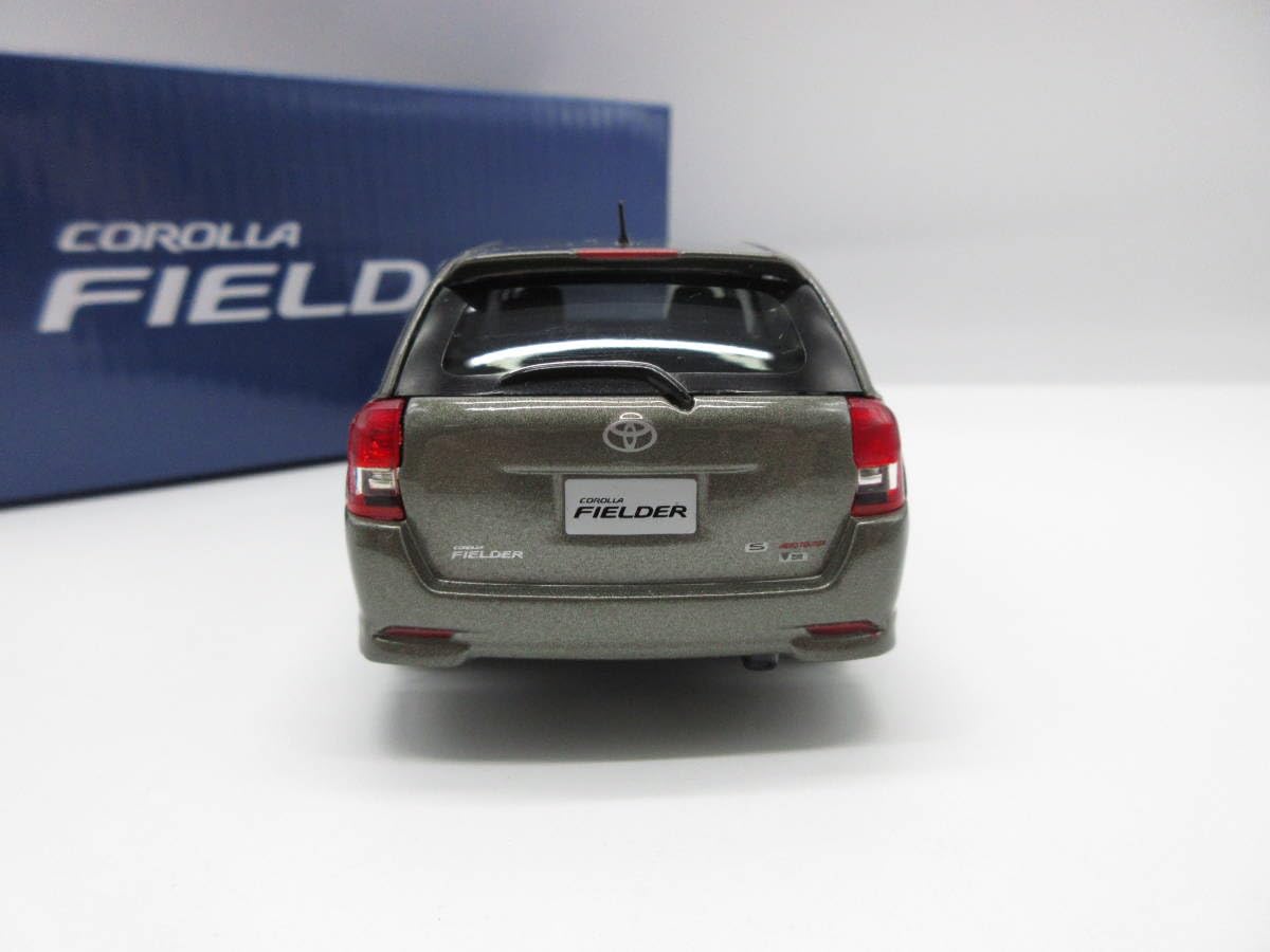Amazon.co.jp: 130 トヨタ カローラフィールダー ハイブリッド 前期