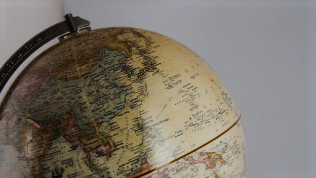 Amazon.com: Replogle World Classic Globe, 12