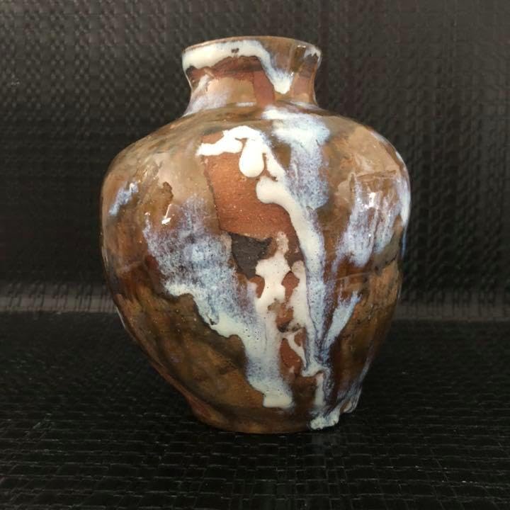 美しい古美蔵から釉薬のプチプチしたかなり雰囲気のある壺 美しい古美