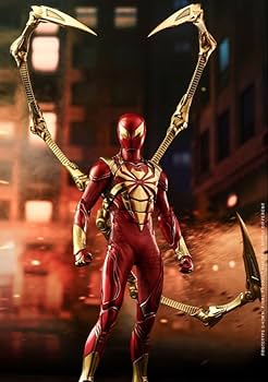 Amazon.com: Hot Toys 1:6 Spider-Man - Iron Spider Armour - Marvel