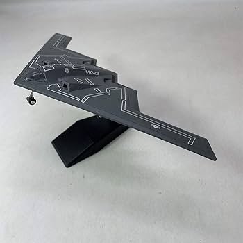 Amazon.co.jp: freneci デスクトップ用の米国空軍B2モデル1：200戦略