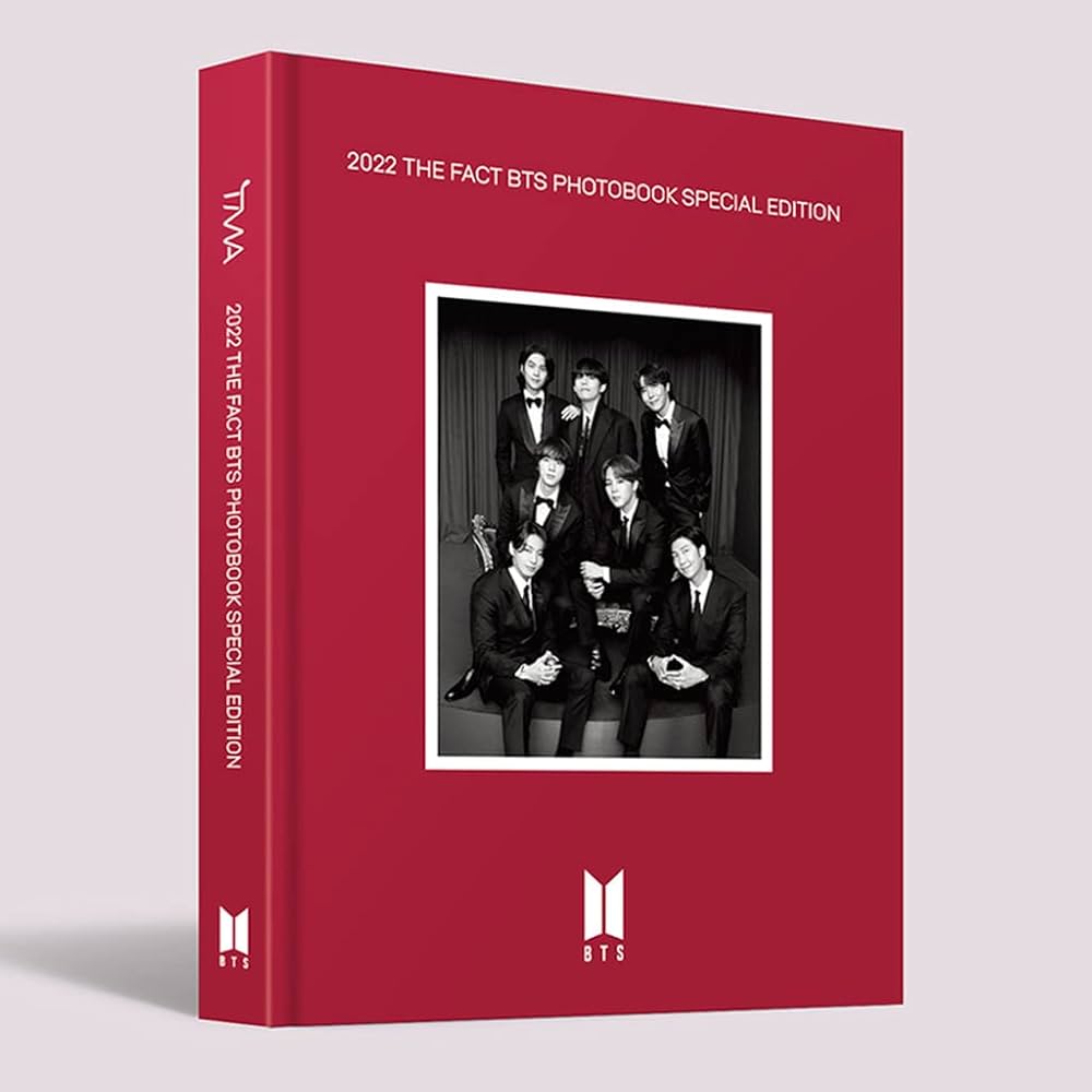 Amazon.co.jp: 2022年 The Fact BTS フォトブック スペシャル