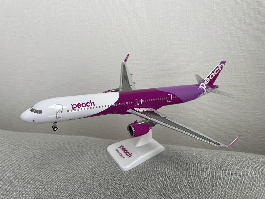 Amazon.co.jp: Peach(ピーチ) 1:200 A321LR 飛行機模型 : 文房具
