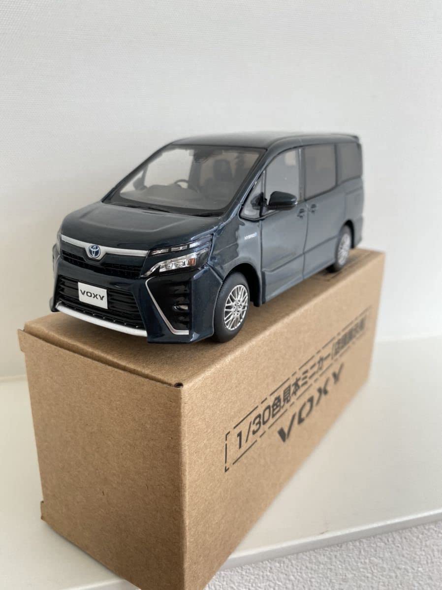 Amazon | ミニカー ヴォクシー ミニカー 1/30 ブラッキッシュアゲハ