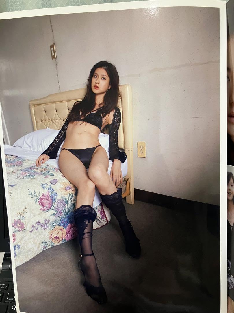 Amazon.co.jp: ファイナルカラー最後の写真集 : 松本若菜写真集 : おもちゃ