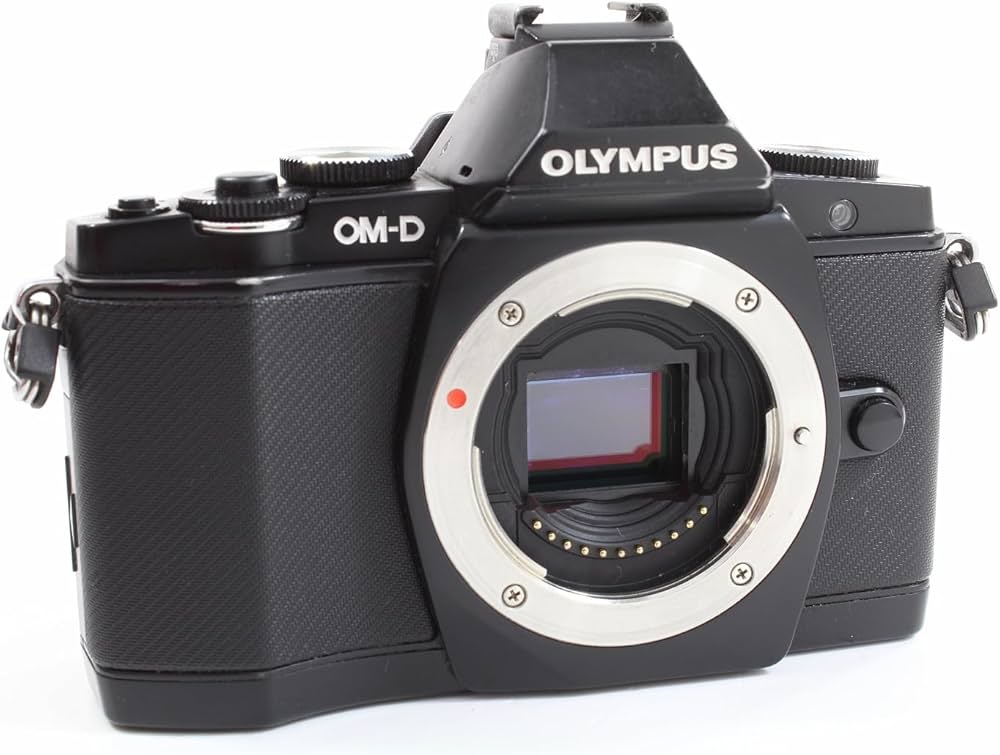 Amazon | OLYMPUS ミラーレス一眼 OM-D E-M5 ボディ ブラック 1605万