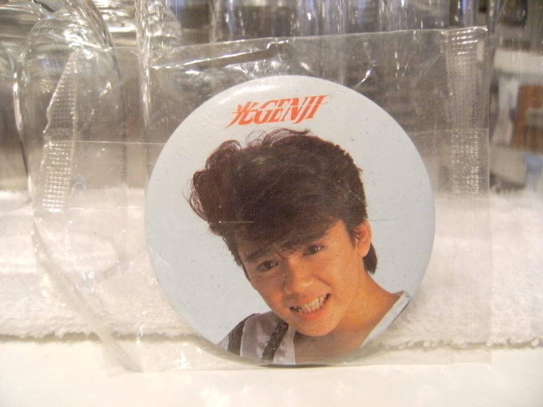 Amazon.co.jp: 80年代当時物アイドル 光GENJI 諸星和己 バッチ : おもちゃ