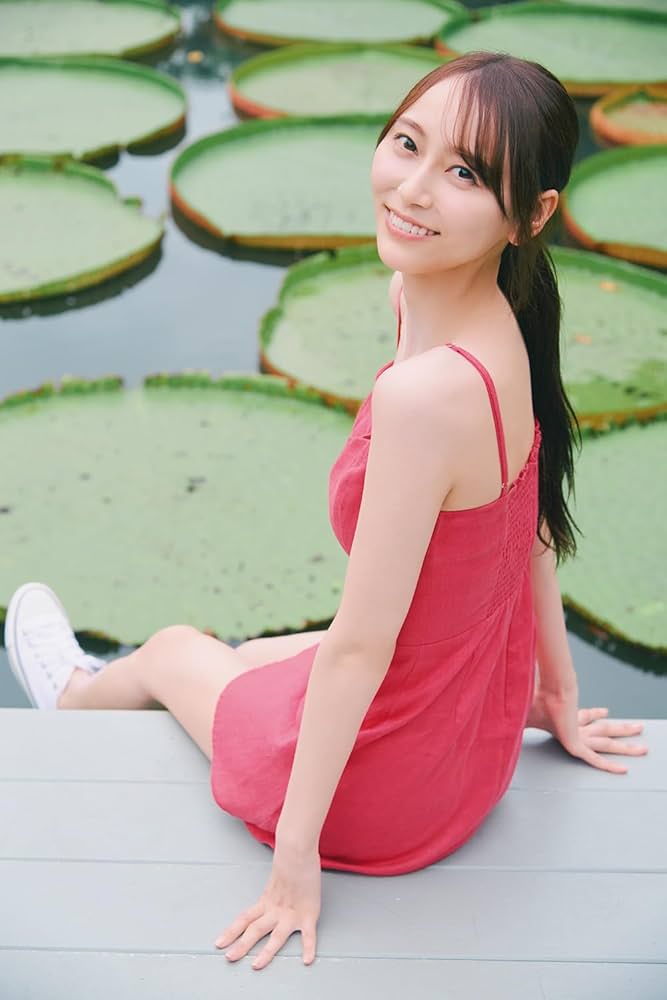 Amazon.co.jp: 乃木坂46 弓木奈於1st写真集 『天使だったのか』 : 弓木