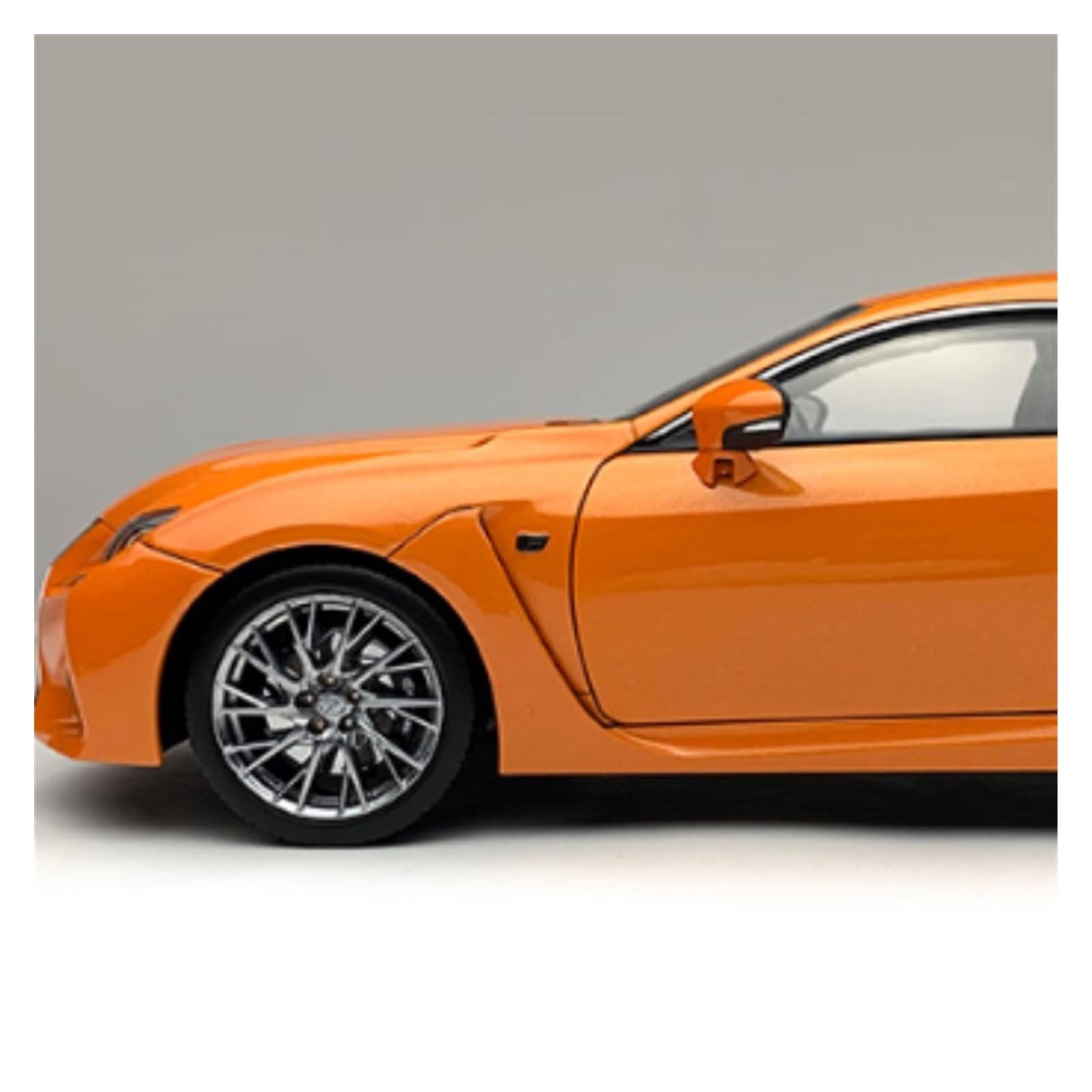 Amazon | ミニカーモデル ダイキャスト 1:18 スケール レクサス RCF