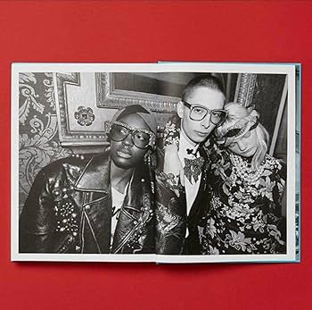 Amazon.co.jp: ポーチ付 未開封 限定1000部 写真集 GUCCI HORTUS