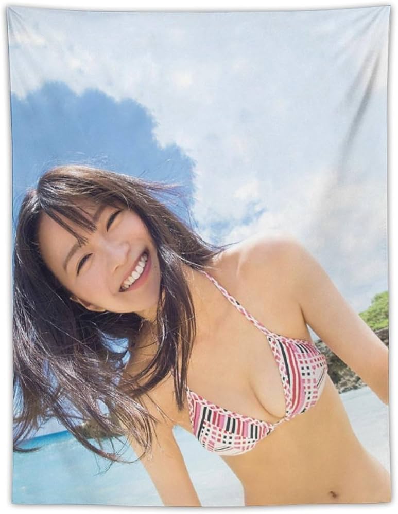 Amazon.co.jp: 岡崎紗絵グラビア水着画像写真のタペストリー
