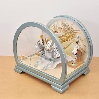 Amazon.co.jp: 五月人形 ケース入り 丸型 コンパクト おしゃれ 兜飾り