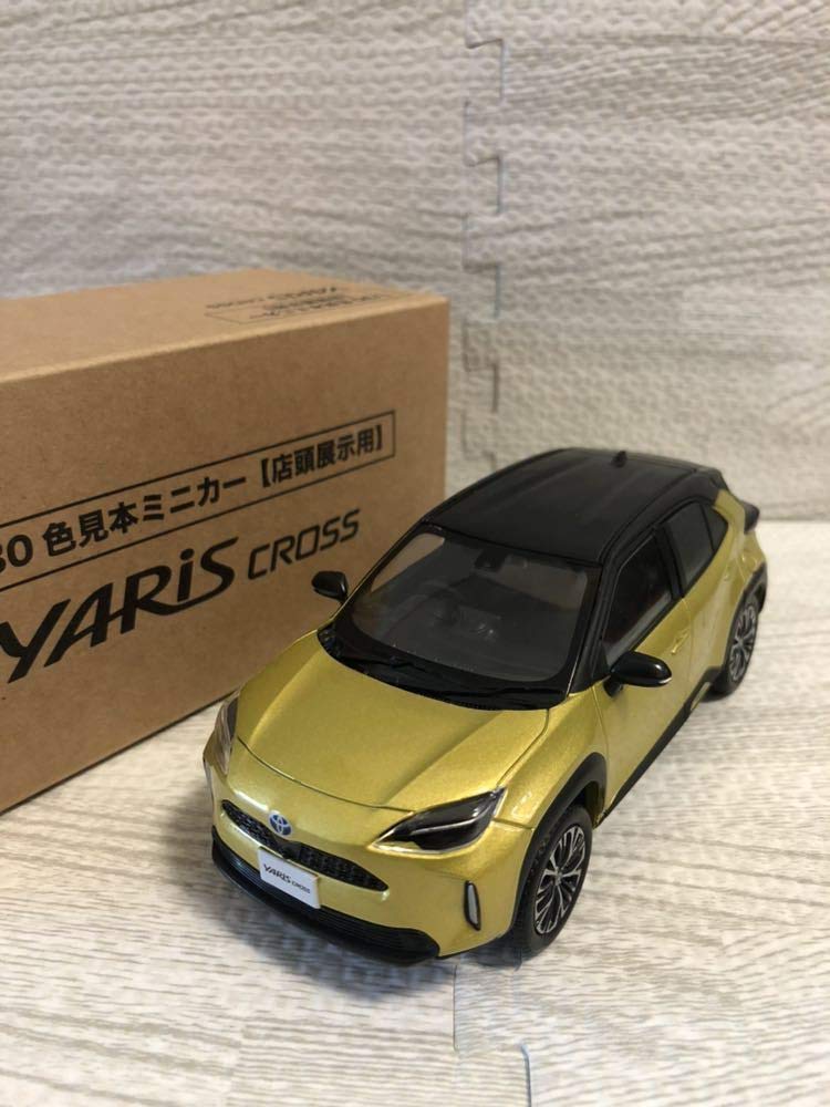 Amazon | 1/30 トヨタ 新型ヤリスクロス YARIS CROSS ハイブリッド