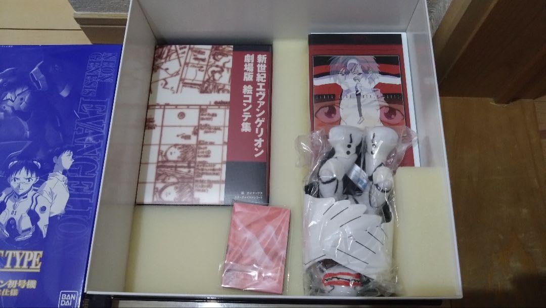 Amazon.co.jp: 新世紀エヴァンゲリオン 劇場版 限定BOX VHSビデオ2本組