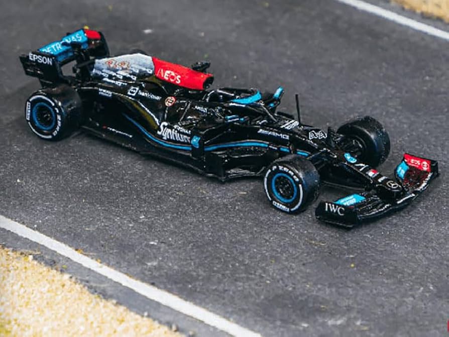 Amazon.com: Tarmac Works AMG F1 W12 E Performance #44 Lewis