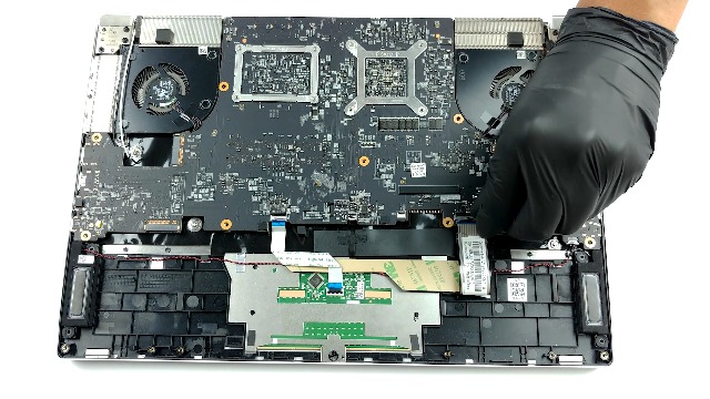 Watch HP Pavilion 15 ﹙15-eh1000﹚ - disassembly and upgrade