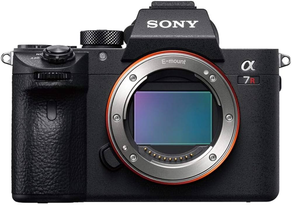Amazon | Sony a7R III 42.4MP Full-frame Mirrorless Interchangeable