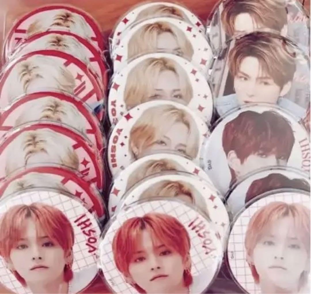 Amazon.co.jp: treasure ヨシノリ 芳典 ヨシ 缶バッジ セット : おもちゃ