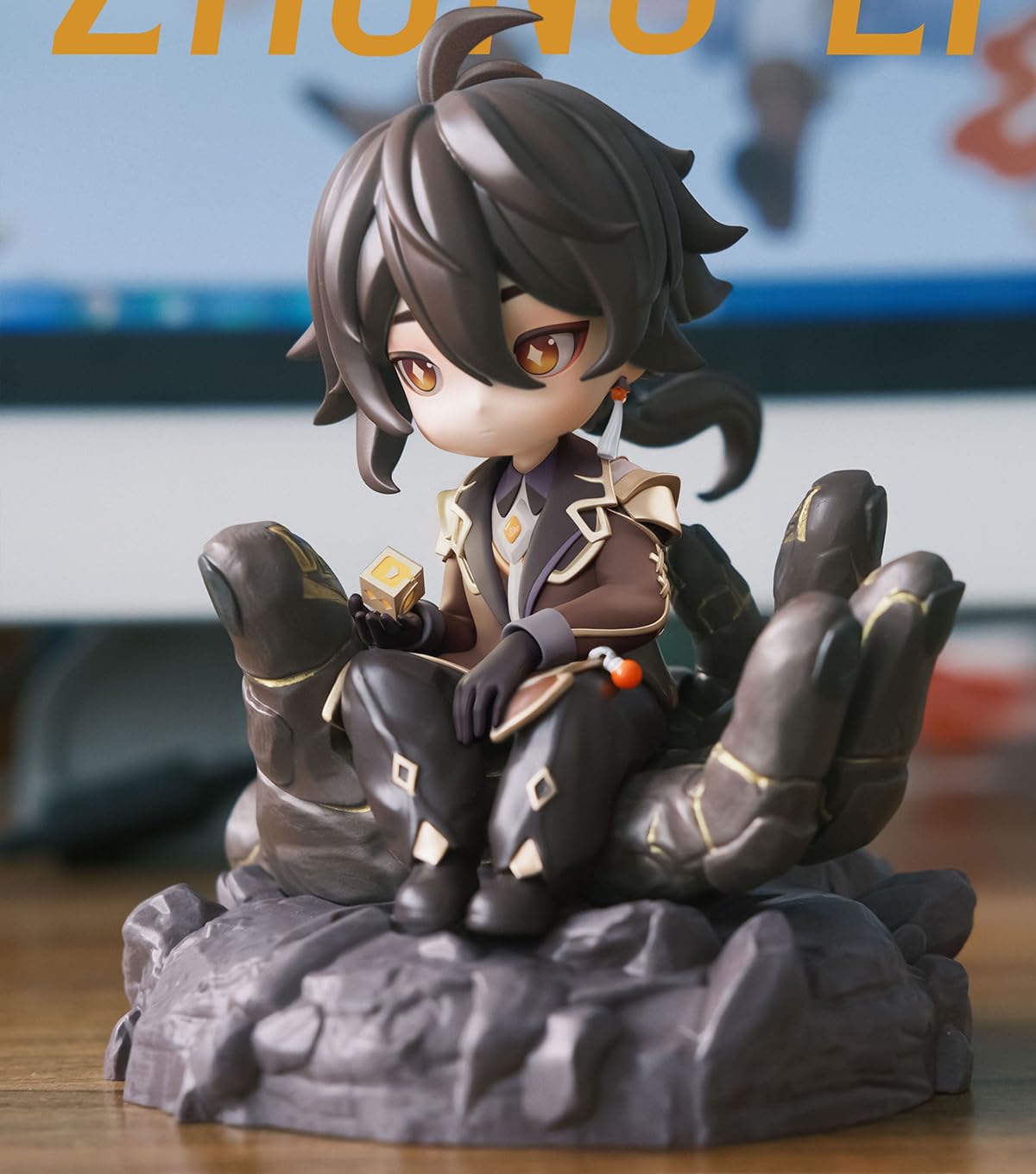 Amazon.co.jp: 鍾離 フィギュア 原神 げんしん 岩神 モラクス 岩王帝君