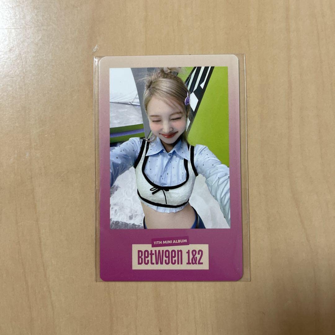 Amazon.co.jp: TWICE ナヨン Between 1&2 JYP SHOP 特典トレカ : おもちゃ