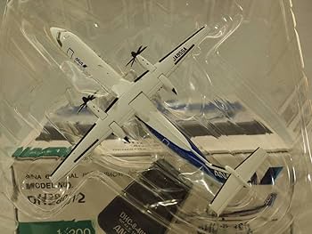 Amazon.co.jp: 1/200 DHC-8-400 ANA JA855A 全日空商事 DH28012 : おもちゃ