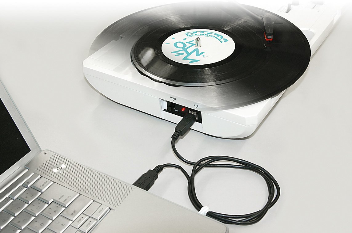 Amazon | Vestax ポータブルターンテーブル handytrax USB WHITE