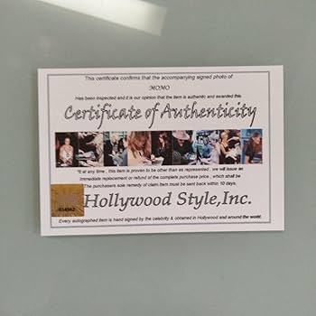 Amazon.co.jp: セール中…モモ直筆サイン入り2Lサイズ写真…TWICE‥Momo